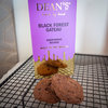 Dean's Black Forest Gateau Shortbread Rounds 150g